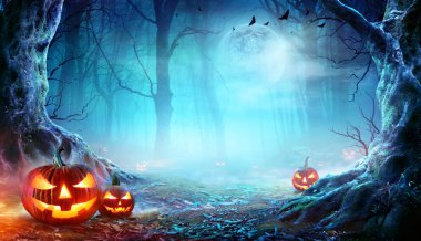 Jack O Lanterns In Spooky Forest At Moonlight - Halloween clipart