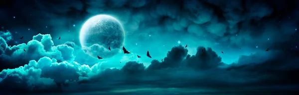 Halloween Night Spooky Moon Cloudy Sky Bats — Stock Photo, Image