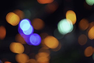 gece bulanık renkli parlak bokeh ışıkları bulanık 