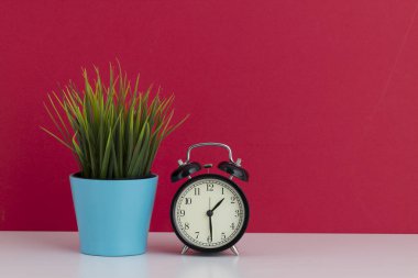 stüdyoda eski moda Çalar saat, zaman kavramı 