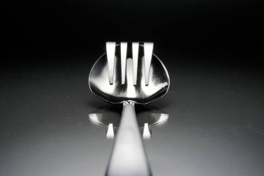 gümüş, paslanmaz çatal ve kaşık 