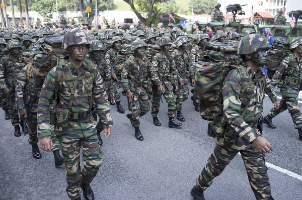 Augusti Kuala Lampur Merdeka Day Malaysias Nationaldag Army Klädd Kamouflage — Stockfoto