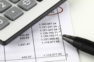 Banka kredisi konsepti hesap makinesi, para, beyan