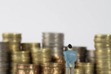 masada altın para sikke, adam heykelcik oyuncak 