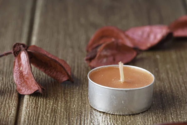 Small Candle Tealight Candle Dry Leaves Petals — Stock Photo, Image
