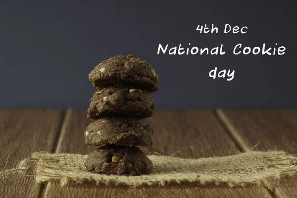 koyu çikolatalı kurabiye tablo, 4 Aralık, ulusal kurabiye günü