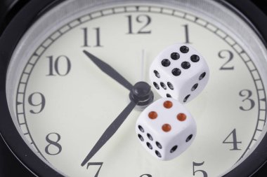 analog duvar saati cam casino zar küpler 