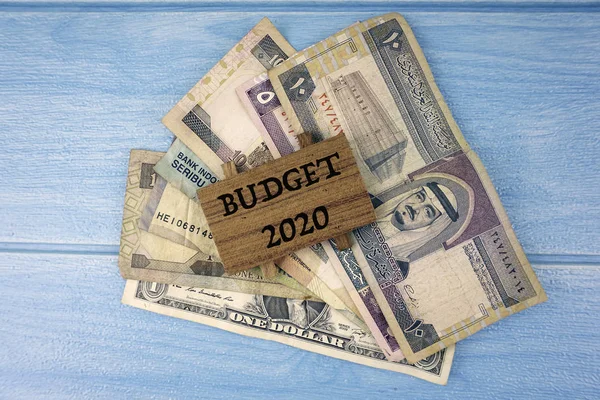 Budget Money 2020 Dollars Table — Stock Photo, Image