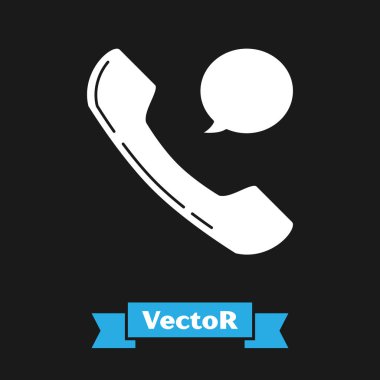 Beyaz Telefon ahizesi ve konuşma balonu sohbet simgesi siyah arka planda yalıtılmış. Telefon tabelası. Vektör İllüstrasyonu