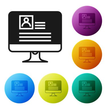 Beyaz arka planda izole devam simgesi ile siyah bilgisayar monitörü. CV uygulaması. Profesyonel personel aranıyor. Personel Analizi devam ediyor. Simgeler renkli daire düğmelerini ayarlayın. Vektör Illustration