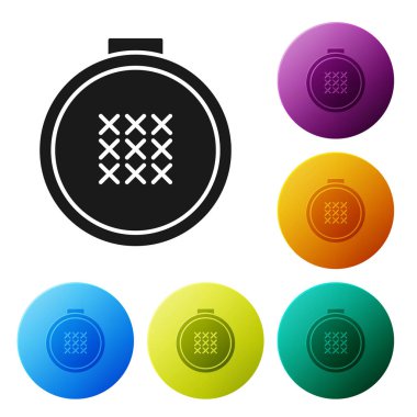 Siyah yuvarlak ayarlanabilir nakış çember simgesi beyaz arka planda izole. Nakış için iplik ve iğne. Simgeler renkli daire düğmelerini ayarlayın. Vektör Illustration