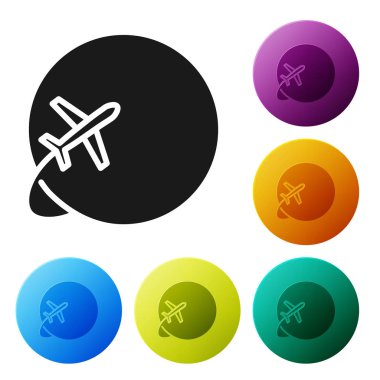Siyah küre beyaz arka planda izole uçan uçak simgesi ile. Gezegen yeryüzünde uçak sinek. Uçak dünya simgesi. Simgeler renkli daire düğmelerini ayarlayın. Vektör Illustration