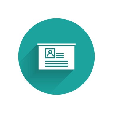 Uzun gölge ile izole özgeçmiş simgesi ile beyaz tahta. CV uygulaması. Profesyonel personel aranıyor. Personel Analizi devam ediyor. Yeşil daire düğmesi. Vektör Illustration