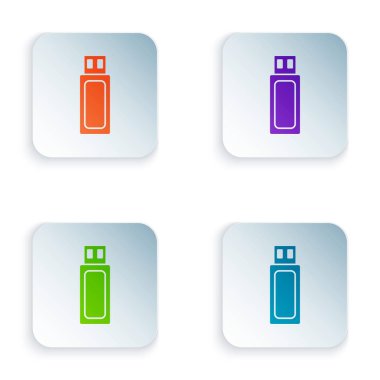 Beyaz arka planda izole renkli USB flash sürücü simgesi. Renkli kare düğmeleri simgeleri ayarlayın. Vektör Illustration