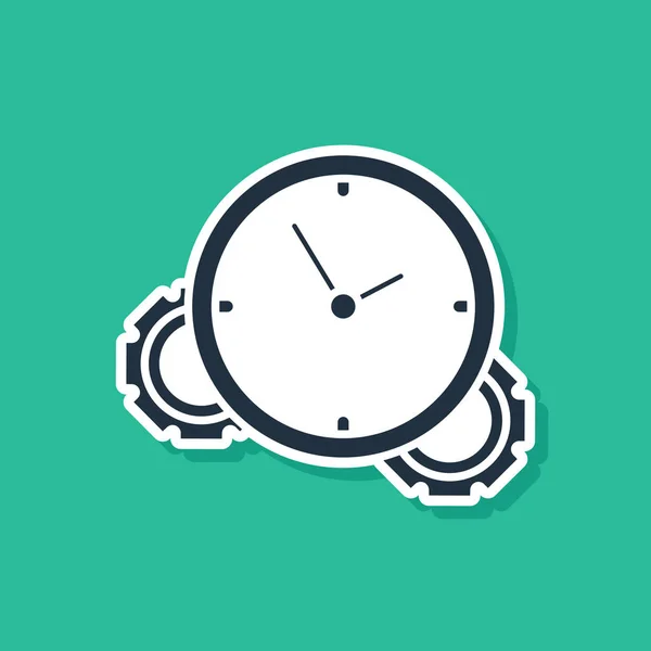 Blue time management icoon geïsoleerd op groene achtergrond. Klok en Gear teken. Productiviteits symbool. Vector illustratie — Stockvector