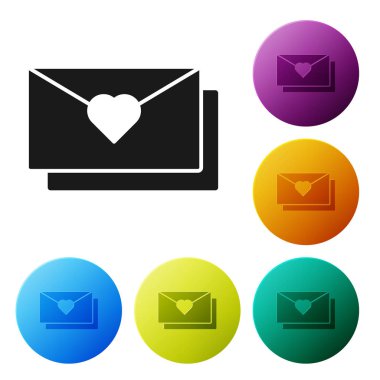 Siyah zarf Valentine kalp simgesi beyaz arka planda izole. Mesaj aşkı. Mektup aşk ve romantizm. Simgeler renkli daire düğmelerini ayarlayın. Vektör Illustration