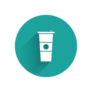 Beyaz kağıt cam ve uzun gölge ile izole su simgesi. Soda içecek bardağı. Taze soğuk içecek sembolü. Yeşil daire düğmesi. Vektör Illustration