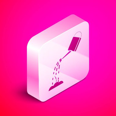 İzometrik Sulama pembe arka plan üzerinde izole su simgesi ile olabilir. Bir filizi sulandırmak. Sulama sembolü. Gümüş kare düğme. Vektör İllüstrasyonu