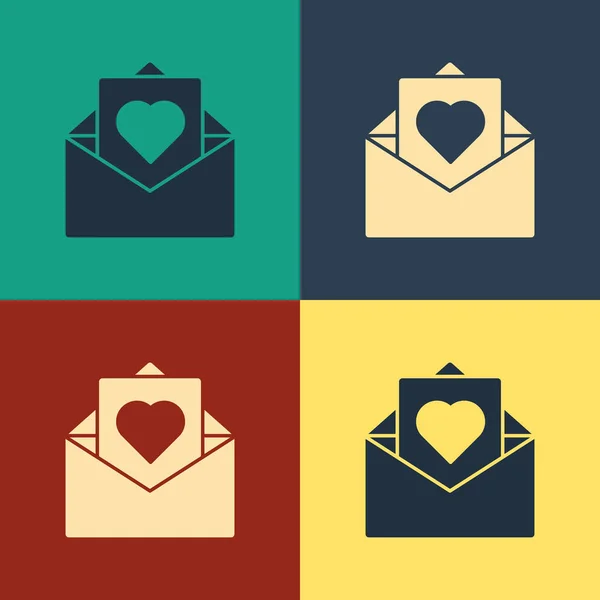 Kleur envelop met Valentijn hart pictogram geïsoleerd op kleur achtergrond. Boodschap liefde. Letter liefde en romantiek. Vintage stijl tekening. Vector illustratie — Stockvector