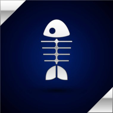 Gümüş Balık iskelet simgesi koyu mavi arka plan üzerinde izole. Balık kemiği işareti. Vektör İllüstrasyonu