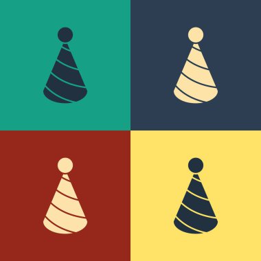 Renk arka planda yalıtılmış Renk Partisi şapka simgesi. Doğum günü şapkası. Vintage tarzı çizim. Vektör İllüstrasyonu