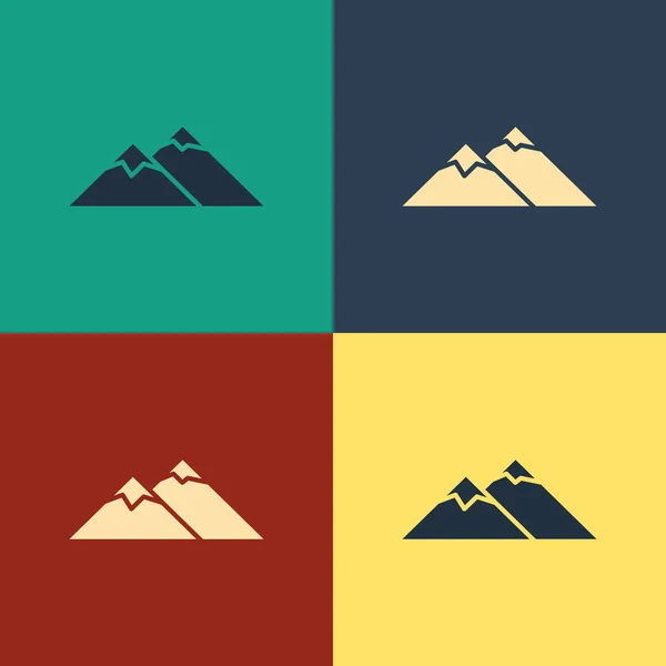 Kolor góry ikona izolowane na tle kolorów. Symbol zwycięstwa lub koncepcji sukcesu. Styl Vintage rysunek. Ilustracja wektorowa — Wektor stockowy