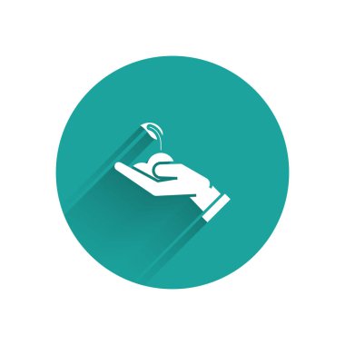 Uzun gölge ile izole çevre koruma simgesi elinde Beyaz Filiz. Tohum ve fide. Fidan dikimi. Ekoloji kavramı. Yeşil daire düğmesi. Vektör İllüstrasyonu