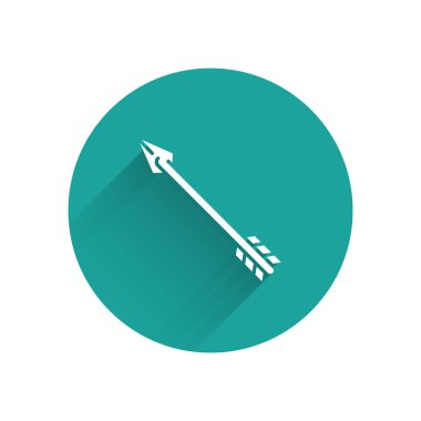 Beyaz Hipster ok simgesi uzun gölge ile izole. Yeşil daire düğmesi. Vektör İllüstrasyonu