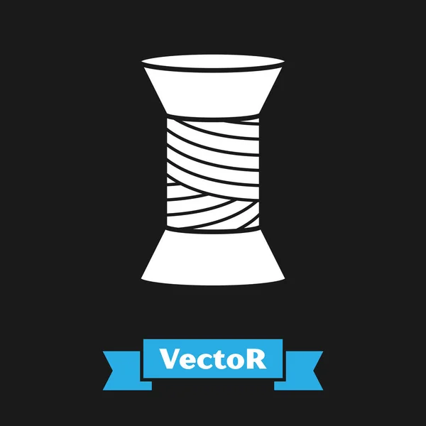 Linha de costura branca no ícone carretel isolado no fundo preto. Carretel de fios. Bobina de rosca. Ilustração vetorial — Vetor de Stock