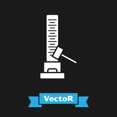 Siyah arka plan üzerinde izole büyük çekiç simgesi ile Beyaz Yüksek forvet cazibe. Gücü ölçmek için çekim. Lunapark. Vektör İllüstrasyonu