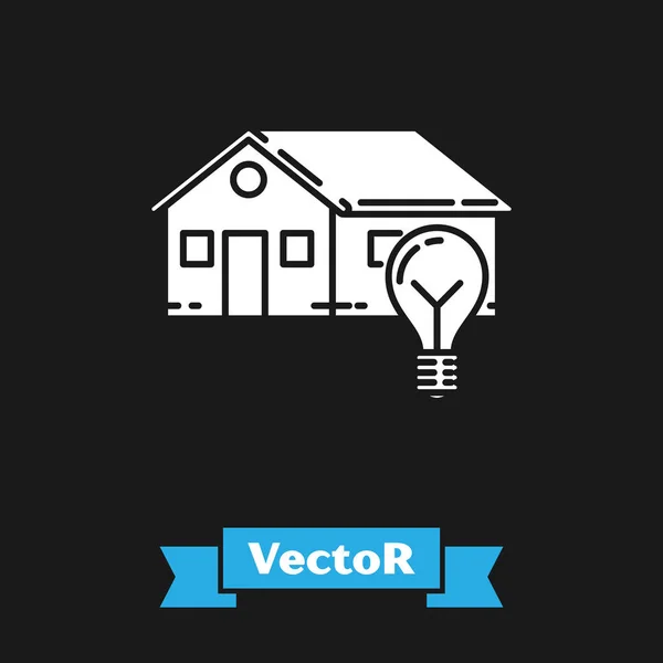 Weißes Smart House und Glühbirnen-Symbol isoliert auf schwarzem Hintergrund. Vektorillustration — Stockvektor