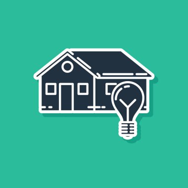 Mavi Akıllı ev ve ampul simgesi yeşil arka plan üzerinde izole. Vektör İllüstrasyonu
