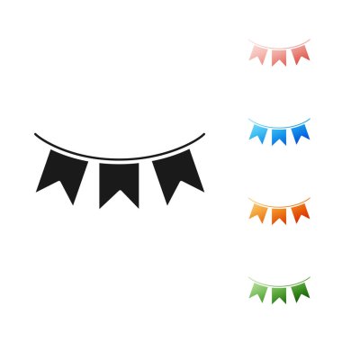 Beyaz arka planda izole bayraklar simgesi ile Siyah Carnival çelenk. Doğum günü kutlaması, festival ve adil dekorasyon için parti pennants. Simgeleri renkli ayarlayın. Vektör İllüstrasyonu