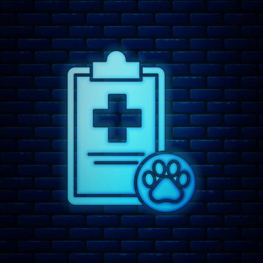 Tuğla duvar arka plan üzerinde izole tıbbi klinik kayıt pet simgesi ile Parlayan neon Pano. Sağlık sigortası formu. Tıbbi kontrol işaretleri raporu. Vektör İllüstrasyonu