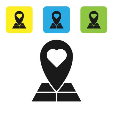 Beyaz arka planda izole edilmiş kalp simgesine sahip Siyah Harita işaretçisi. Sevgililer günü. Aşk yeri. Romantik harita iğnesi. Simgeleri renkli kare düğmeleri ayarlayın. Vektör İllüstrasyonu