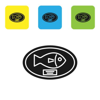 Siyah Balık kupa tahta simgesi beyaz arka plan üzerinde izole asılı. Duvarda balık avı ganimeti. Simgeleri renkli kare düğmeleri ayarlayın. Vektör İllüstrasyonu