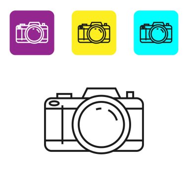 Siyah çizgi Fotoğraf kamerası simgesi beyaz arka planda yalıtılmış. Foto kamera simgesi. Simgeleri renkli kare düğmeleri ayarlayın. Vektör İllüstrasyonu