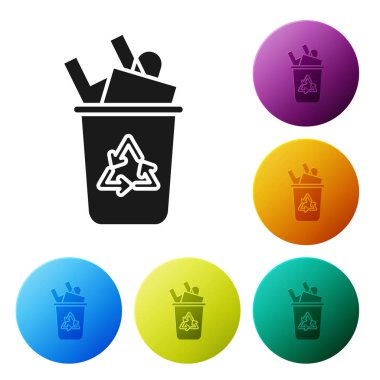 Beyaz arka planda yalıtılmış geri dönüşüm simgesi olan siyah Geri Dönüşüm kutusu. Çöp kutusu simgesi. Çöp kutusu tabelası. Sepet işaretini geri dönüştürün. Simgeleri renkli daire düğmeleri ayarlayın. Vektör İllüstrasyonu
