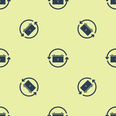 Geri dönüşüm sembolü çizgi simgesi ile Mavi Pil sarı arka plan üzerinde sorunsuz desen izole. Geri dönüşüm sembolü ile Pil - yenilenebilir enerji kavramı. Vektör İllüstrasyonu
