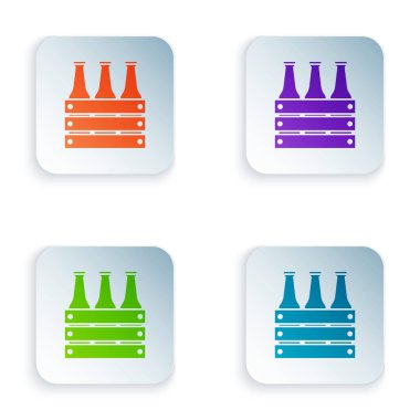 Beyaz arka planda izole bira şişeleri simgesi Renk Paketi. Tahta kutu ve bira şişeleri. Kasa kasa bira kutusu tabelası. Simgeleri renkli kare düğmelere ayarlayın. Vektör İllüstrasyonu