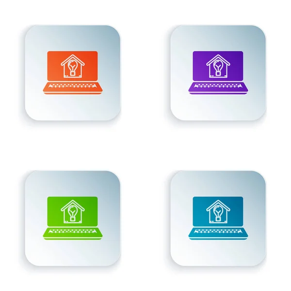 Farb-Laptop mit Smart House und Glühbirnen-Symbol isoliert auf weißem Hintergrund. setzen Symbole in bunten quadratischen Tasten. Vektorillustration — Stockvektor