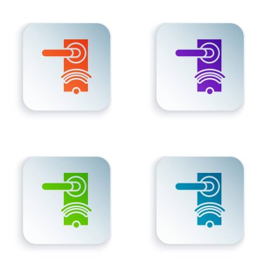 Beyaz arka planda yalıtılmış simge kilidini açmak için kablosuz teknolojiye sahip Renkli Dijital kapı kilidi. Kapı kolu işareti. Güvenlik akıllı ev. Simgeleri renkli kare düğmelere ayarlayın. Vektör İllüstrasyonu