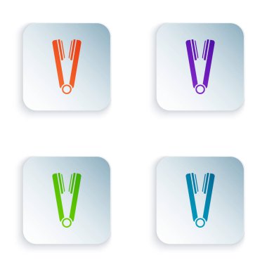 Beyaz arka planda izole saç simgesi için Renk Curling demir. Saç düzleştirici simgesi. Simgeleri renkli kare düğmelere ayarlayın. Vektör İllüstrasyonu