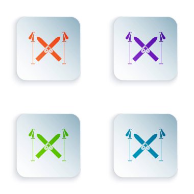 Renk Kayak ve beyaz arka plan üzerinde izole simge sopalarla. Ekstrem sporlar. Kayak ekipmanları. Kış sporları ikonu. Simgeleri renkli kare düğmelere ayarlayın. Vektör İllüstrasyonu