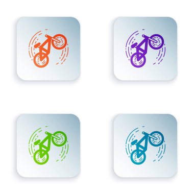 Beyaz arka planda yalıtılmış Renkli Bisiklet hilesi simgesi. Bisiklet yarışı. Ekstrem sporlar. Spor ekipmanları. Simgeleri renkli kare düğmelere ayarlayın. Vektör İllüstrasyonu