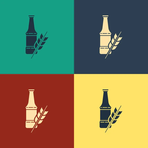 Color Icono de la botella de cerveza aislado en el fondo de color. Dibujo de estilo vintage. Ilustración vectorial — Vector de stock