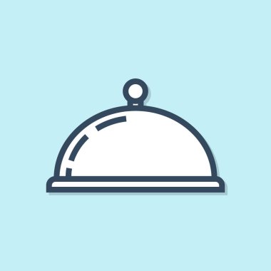 Mavi çizgi mavi arka plan üzerinde izole gıda simgesi bir tepsi ile kaplı. Tepsi ve kapak işareti. Kapaklı restoran cloche. Mutfak gereçleri sembolü. Vektör İllüstrasyonu