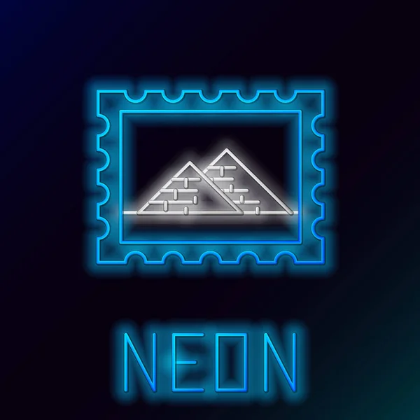 Blauwe gloeiende neon lijn postzegel en Egypte piramides pictogram geïsoleerd op zwarte achtergrond. Kleurrijk overzichts concept. Vector illustratie — Stockvector