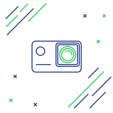 Mavi ve yeşil çizgi Eylem ekstrem kamera simgesi beyaz arka planda yalıtılmış. Ekstrem sporları çekmek için video kamera ekipmanları. Renkli anahat konsepti. Vektör İllüstrasyonu