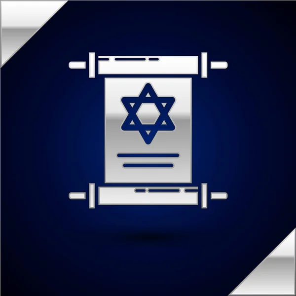 Silver Torah scroll icon isolated on dark blue background. Jewish Torah in expanded form. Star of David symbol. Old parchment scroll. Vector Illustration — Stock Vector